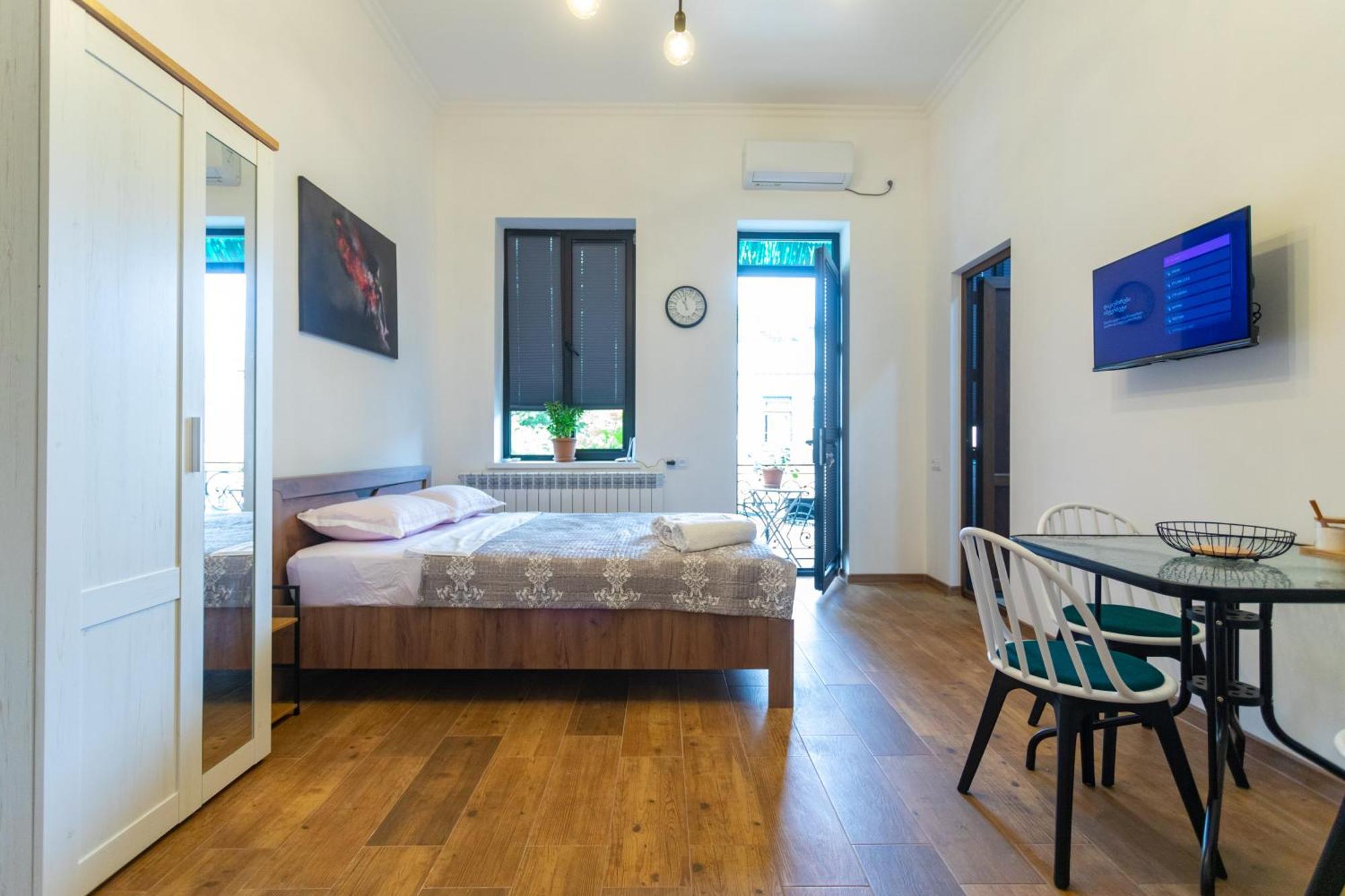 Mulberry Ბჟოლები Apartment Kutaisi Exterior photo